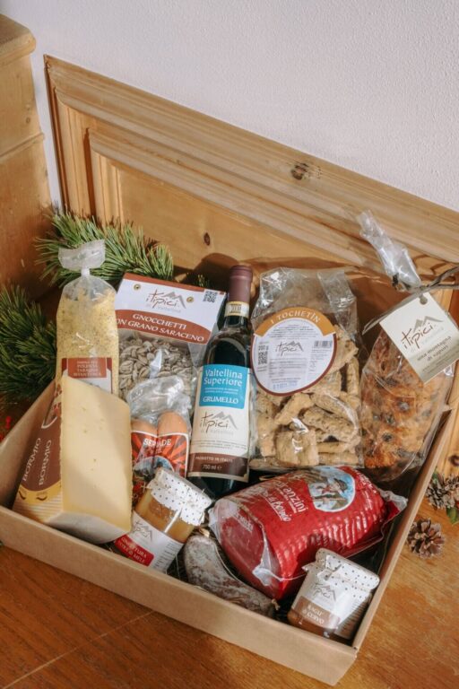 box regalo natale con prodotti tipici valtellinesi in vendita online