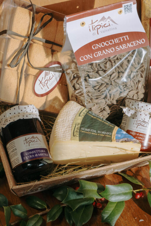 assortimento di prodotti tipici valtellinesi in vendita online
