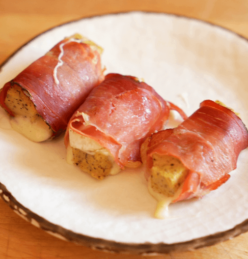 ricetta degli Involtini di polenta con formaggi Scimudin e Casera e Speck Pedranzini